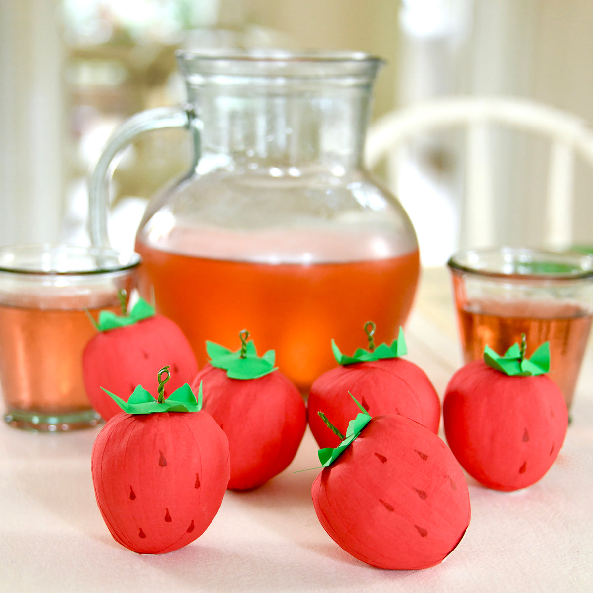 Mini Surprise Ball Strawberry