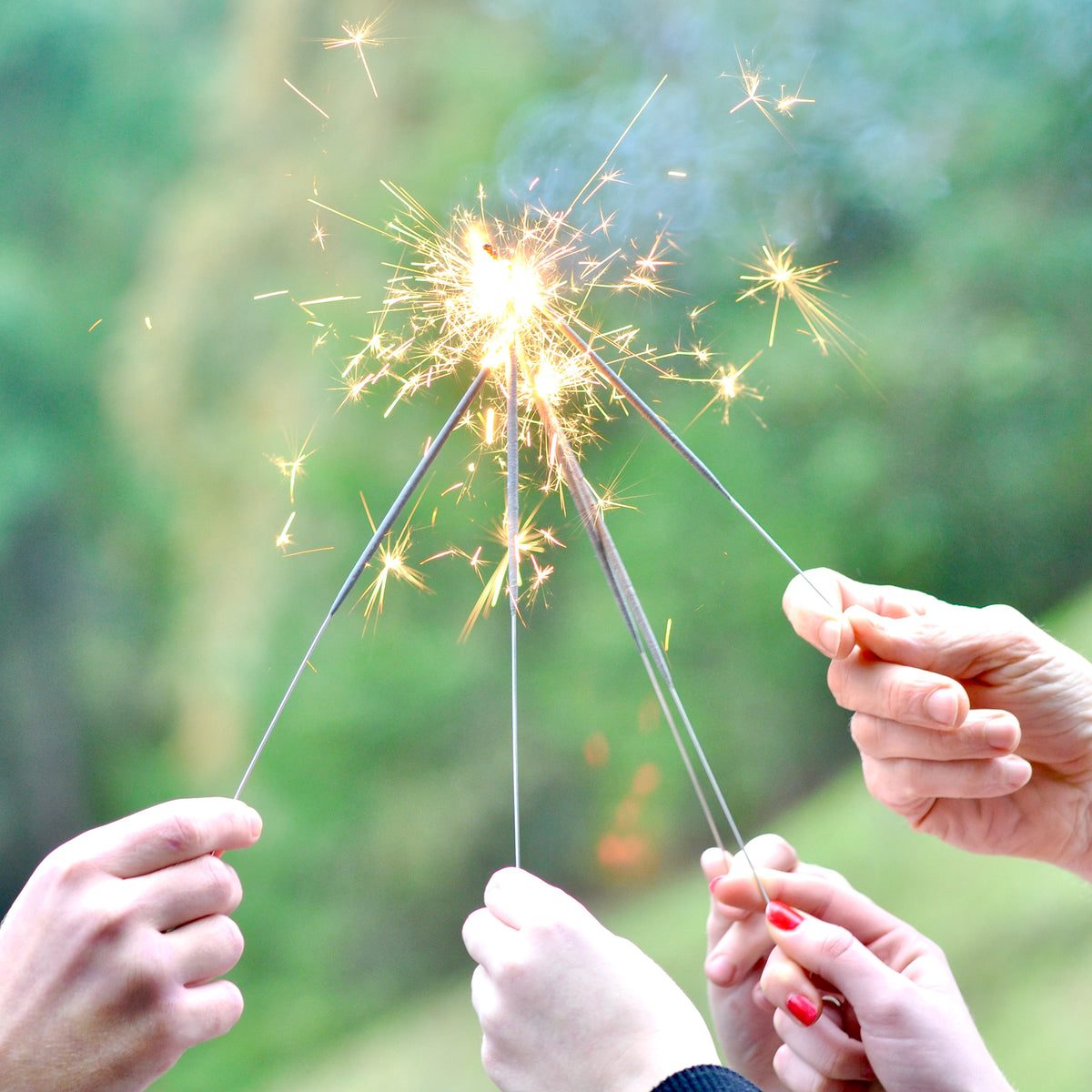 Deluxe Sparkler 12" Brites